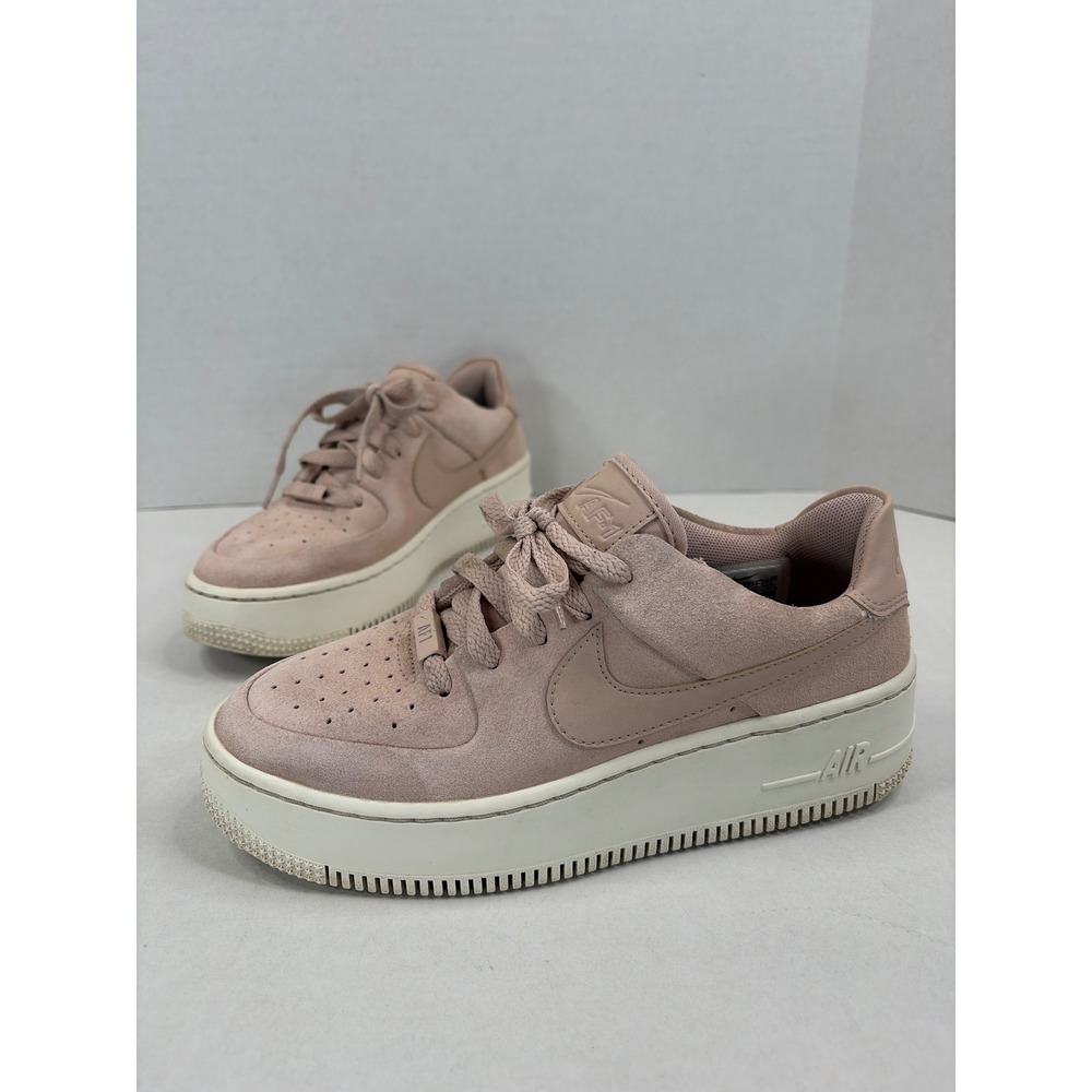 Nike Air Force 1 Sage Low Pink Suede Platform Sneakers AR5339-201 6.5